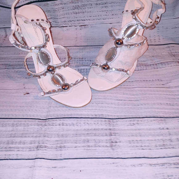 BCBGeneration - Picture 2 of 5